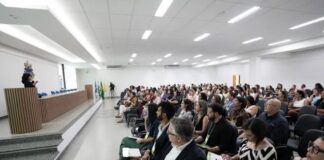 1º Simpósio Lilás reúne profissionais em Ferraz