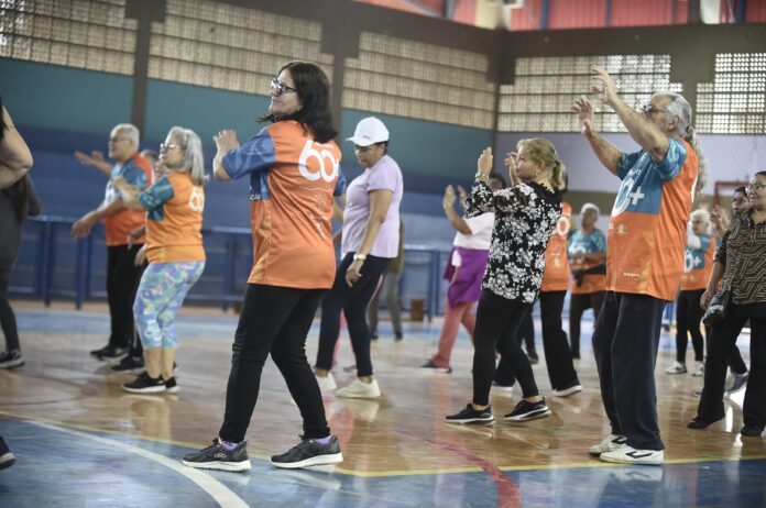 Aula de dança gratuita recebe idosos no CEU Parque São Miguel no sábado - foto 1