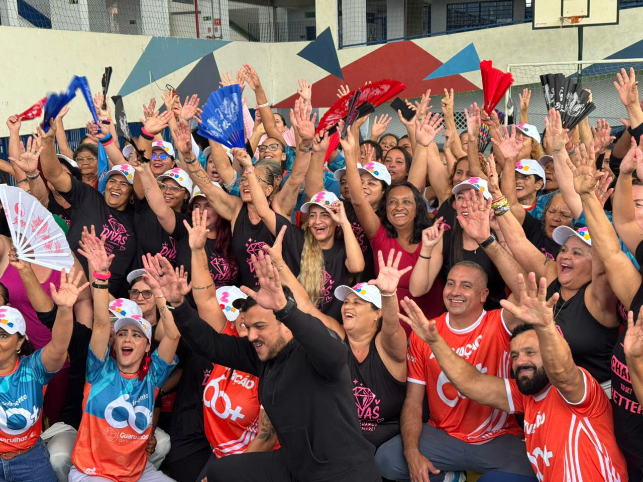 CEU São Domingos recebe mais de 100 pessoas em aulão gratuito de zumba para idosos - foto 2