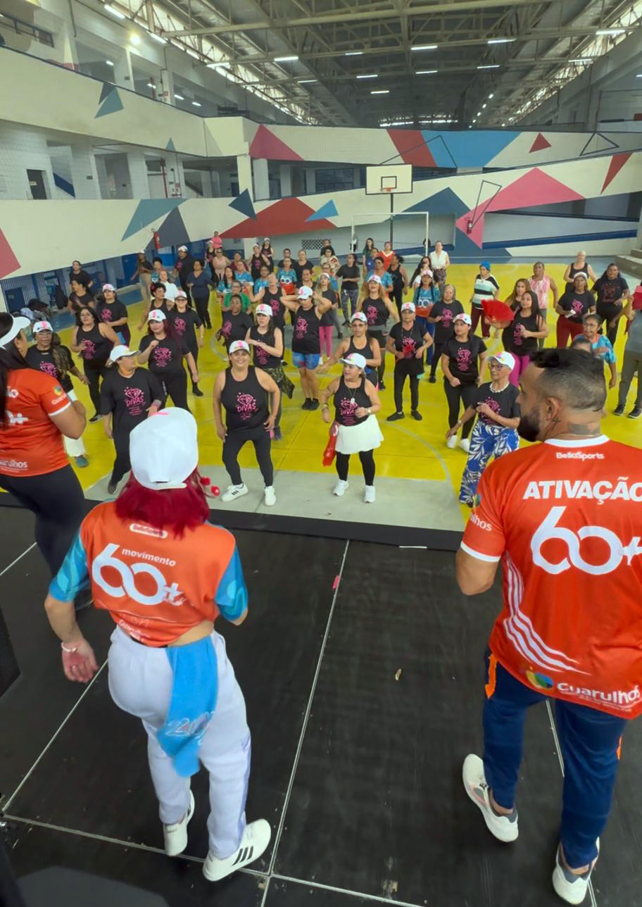 CEU São Domingos recebe mais de 100 pessoas em aulão gratuito de zumba para idosos - foto 3