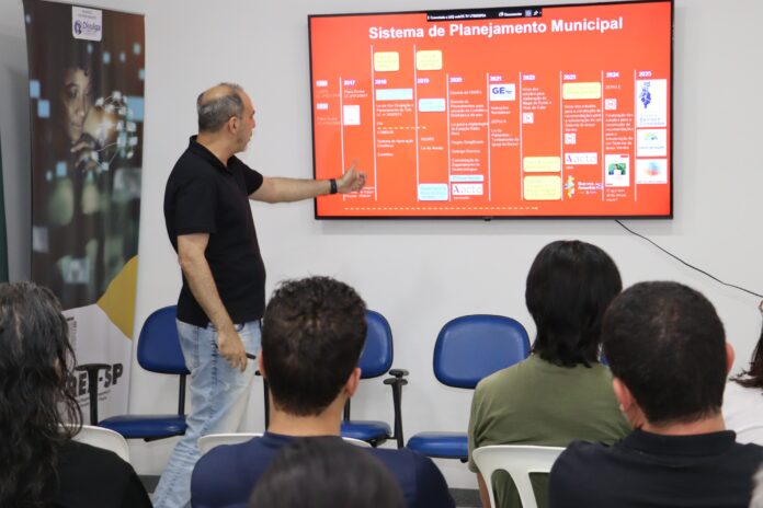 Encontro com engenheiros e arquitetos discute nova lei sobre anistia e compensação urbanística - foto 1