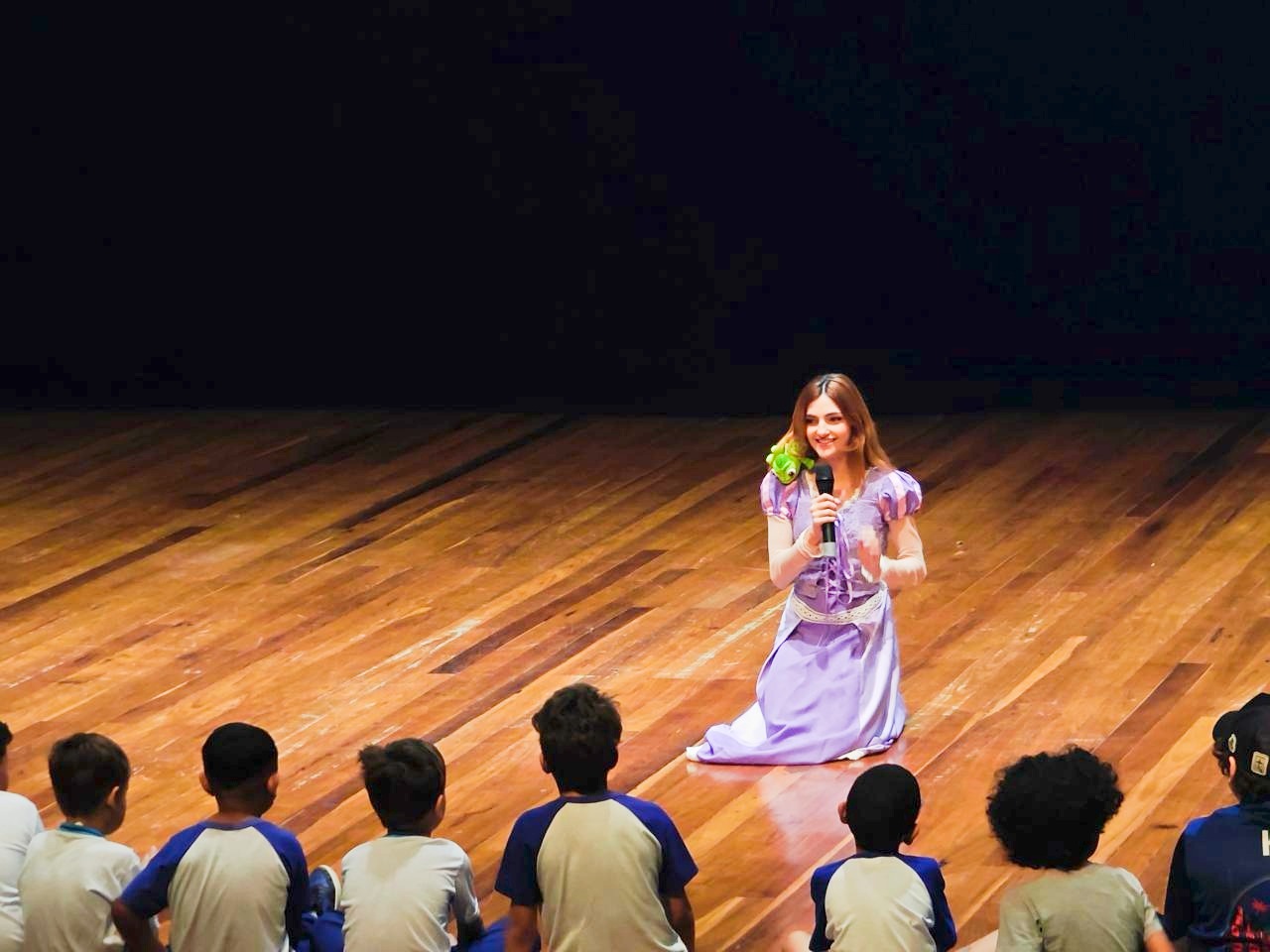 Estudantes da rede municipal participam de oficina de teatro musical no Adamastor - foto 2