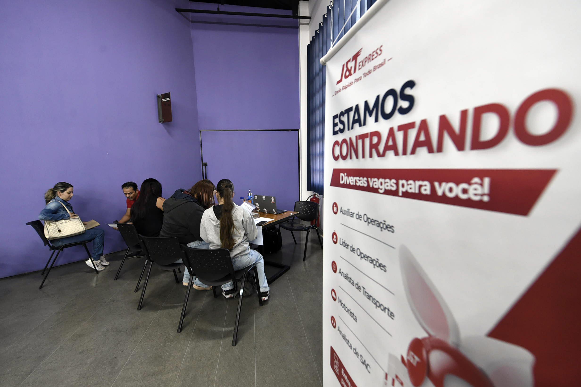 Expo Empregabilidade reúne diversas empresas no segundo dia e gera oportunidade em diferentes áreas - foto 2
