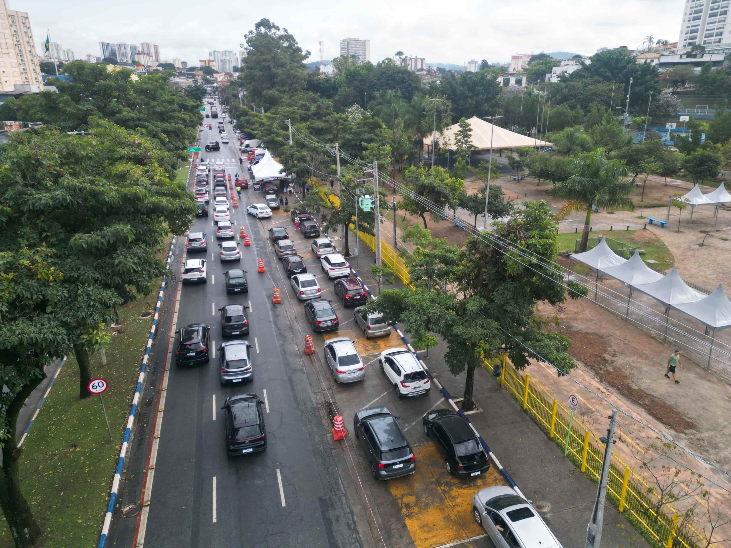 Guarulhos segue com ações de vacinação contra o sarampo com drive-thru neste sábado - foto 2