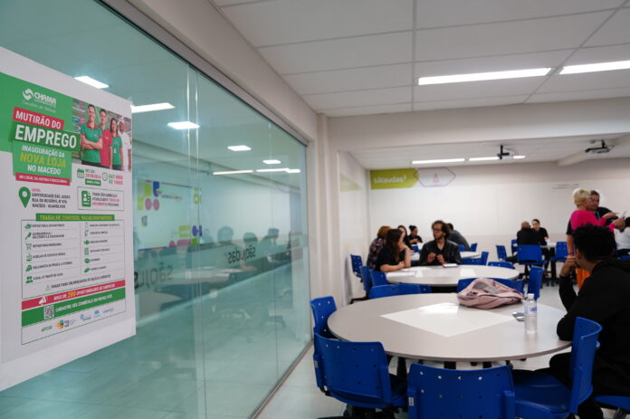 Mutirão de empregos conecta candidatos a mais de 200 oportunidades de trabalho - foto 1
