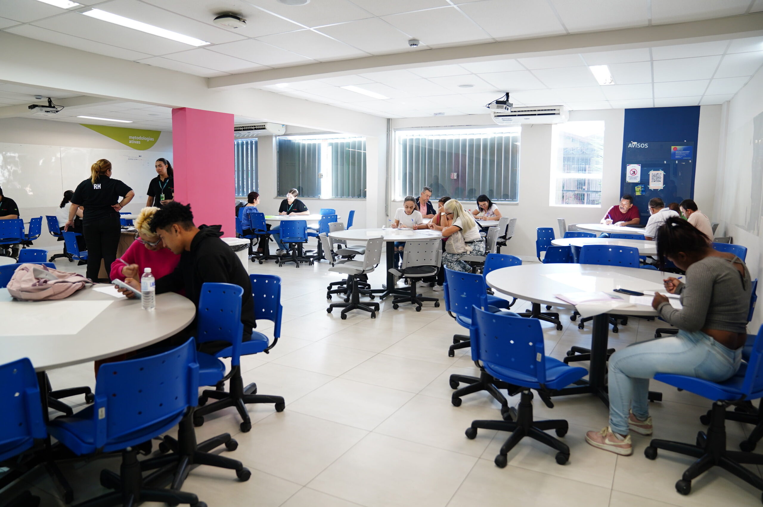 Mutirão de empregos conecta candidatos a mais de 200 oportunidades de trabalho - foto 3