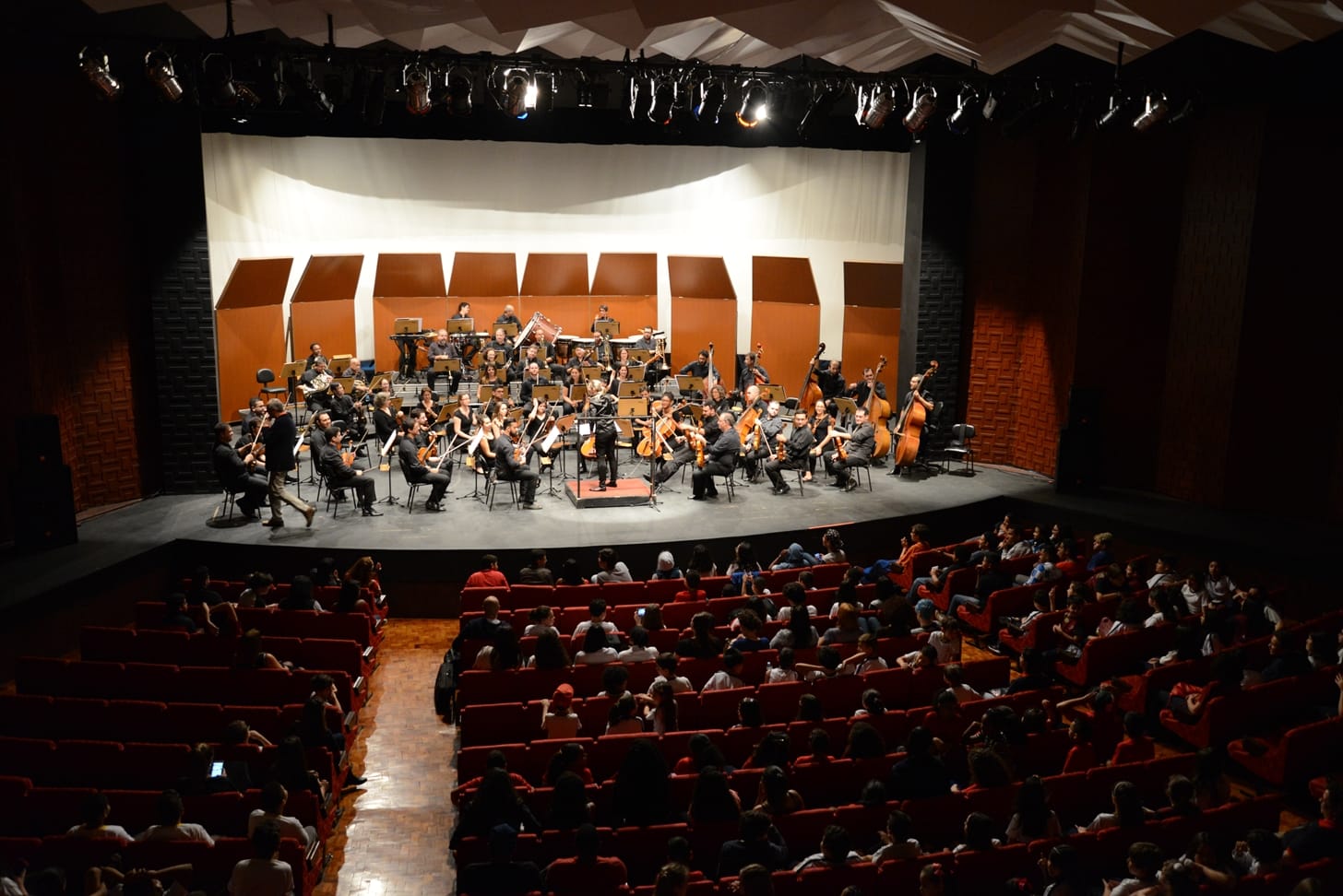 Orquestra andreense realiza concerto Lírico Sinfônico com grandes momentos da ópera mundial - foto 3