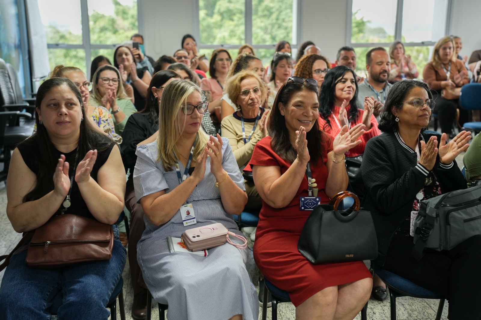 Prefeitura de Guarulhos homenageia escolas que tiveram avanço na nota do Ideb - foto 2