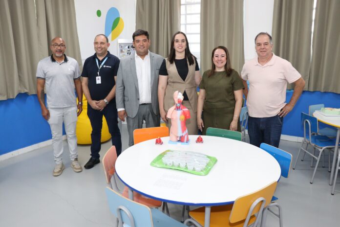 Prefeitura de Suzano e Sabesp inauguram salas de ciências que atenderão 1,4 mil alunos - foto 1