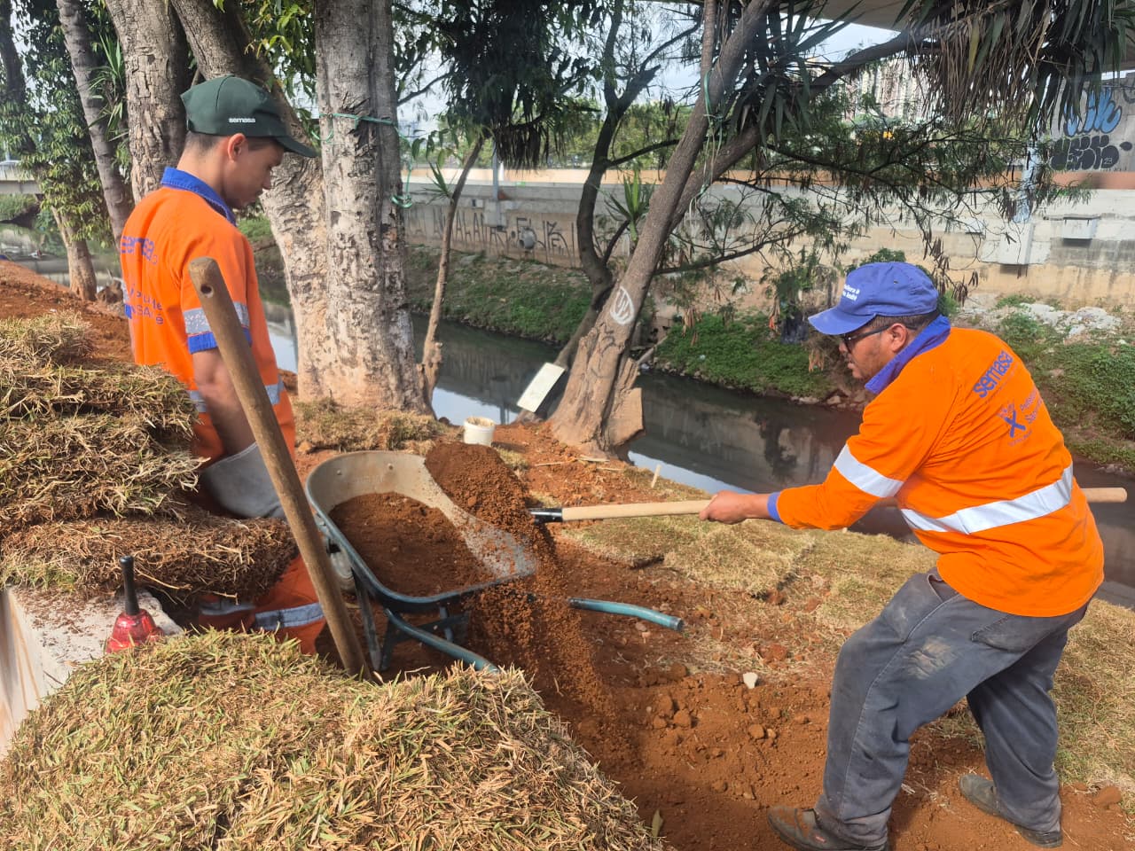Santo André realiza obras para recuperar margem do Ribeirão dos Meninos - foto 2