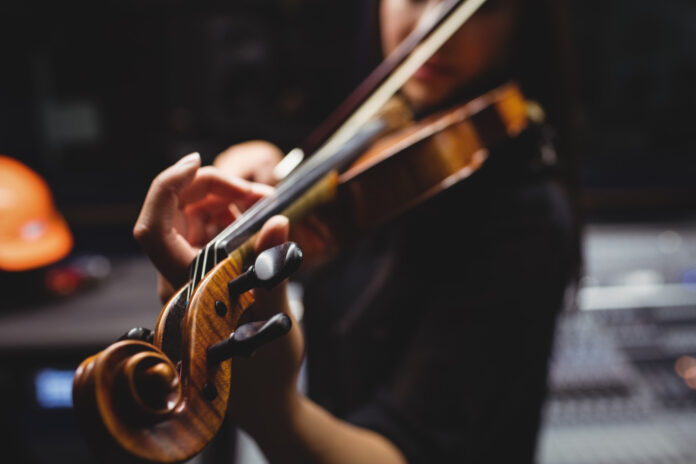 Alunos do Conservatório de Guarulhos apresentam recital gratuito de violino no Arquivo Histórico