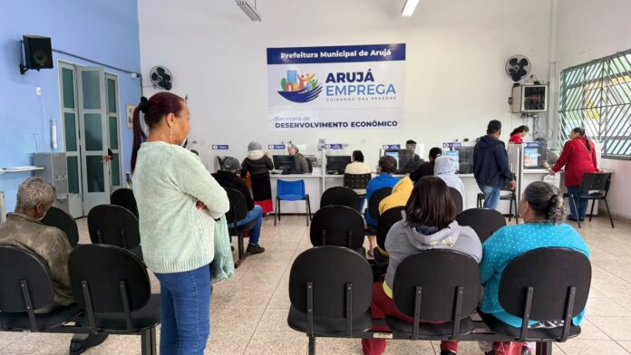 Arujá realiza mutirão com mais de 2,6 mil vagas na Shopee nesta sexta-feira (18)