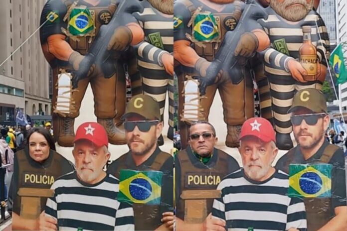 Bolsonaristas fazem fila para tirar foto com 