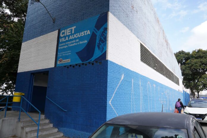 Casa do Emprego de Guarulhos abre seleção com mais de 50 vagas para atuar em salas VIP de aeroportos