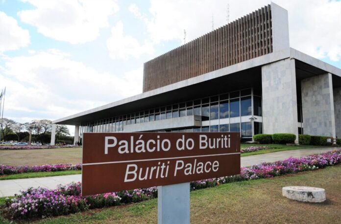 Confira a agenda dos candidatos ao GDF nesta terça-feira
