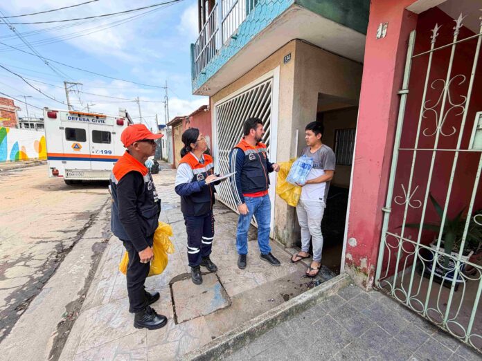 Defesa Civil reforça assistência humanitária a moradores da Vila Any após temporais em Guarulhos