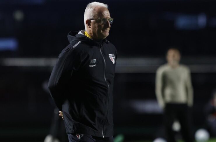 Dorival Jr. projeta duelo contra o Boca Juniors após vitória no Brasileirão