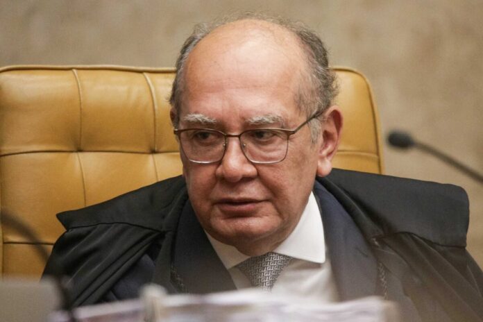 Gilmar Mendes pede que Fachin libere íntegra de dados do celular de Vorcaro
