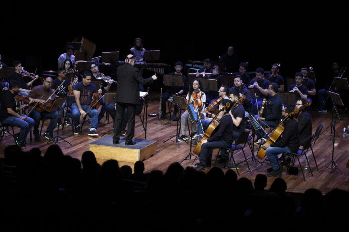 GRU Sinfônica celebra a chegada da primavera com concerto solidário no Teatro Adamastor