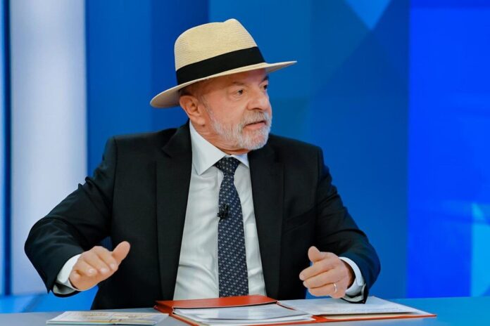 Lula lamenta adiamento da votação do fim da 6x1 no Senado: 