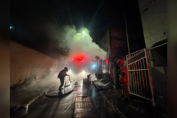 Mulher é investigada por provocar incêndio e trancar parentes em residência em BH