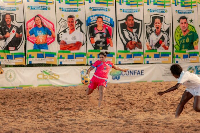 Oito equipes seguem invictas na Supercopa do Brasil de Beach Soccer