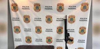 Operação Polaridade: PF apreende fuzil e pistolas comprados com documentos falsos no RJ