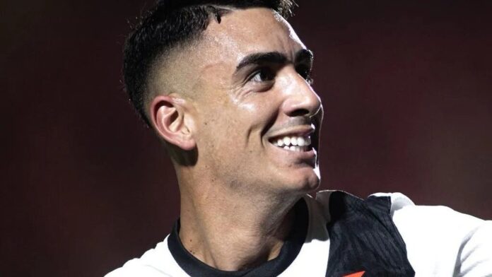 Puma Rodríguez é maior defensor estrangeiro artilheiro do Vasco