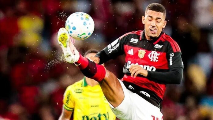 Samuel Lino celebra aproximação da liderança do Brasileirão: “Muita força”