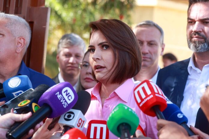 Senado: Michelle tem 26%; Leila, 17%, Erika, 13% e Bia 11%, diz Quaest