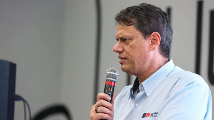 Tarcísio prepara discurso mais ameno para ato de 7 de Setembro