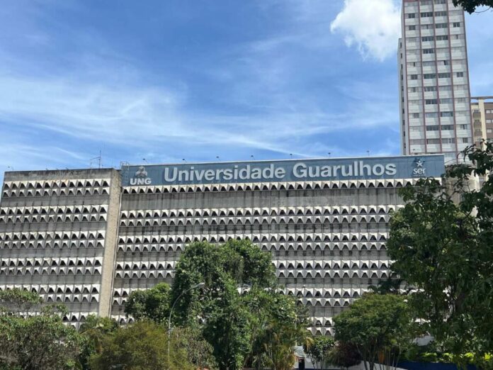 Universidade abre vagas de emprego em Guarulhos
