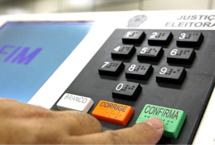 Vaquinhas eleitorais somam mais de R$ 10 milhões a um mês das eleições