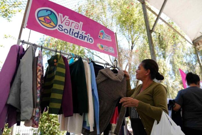 Varal Solidário distribui roupas e calçados no CEU Presidente Dutra nesta quarta-feira (9)