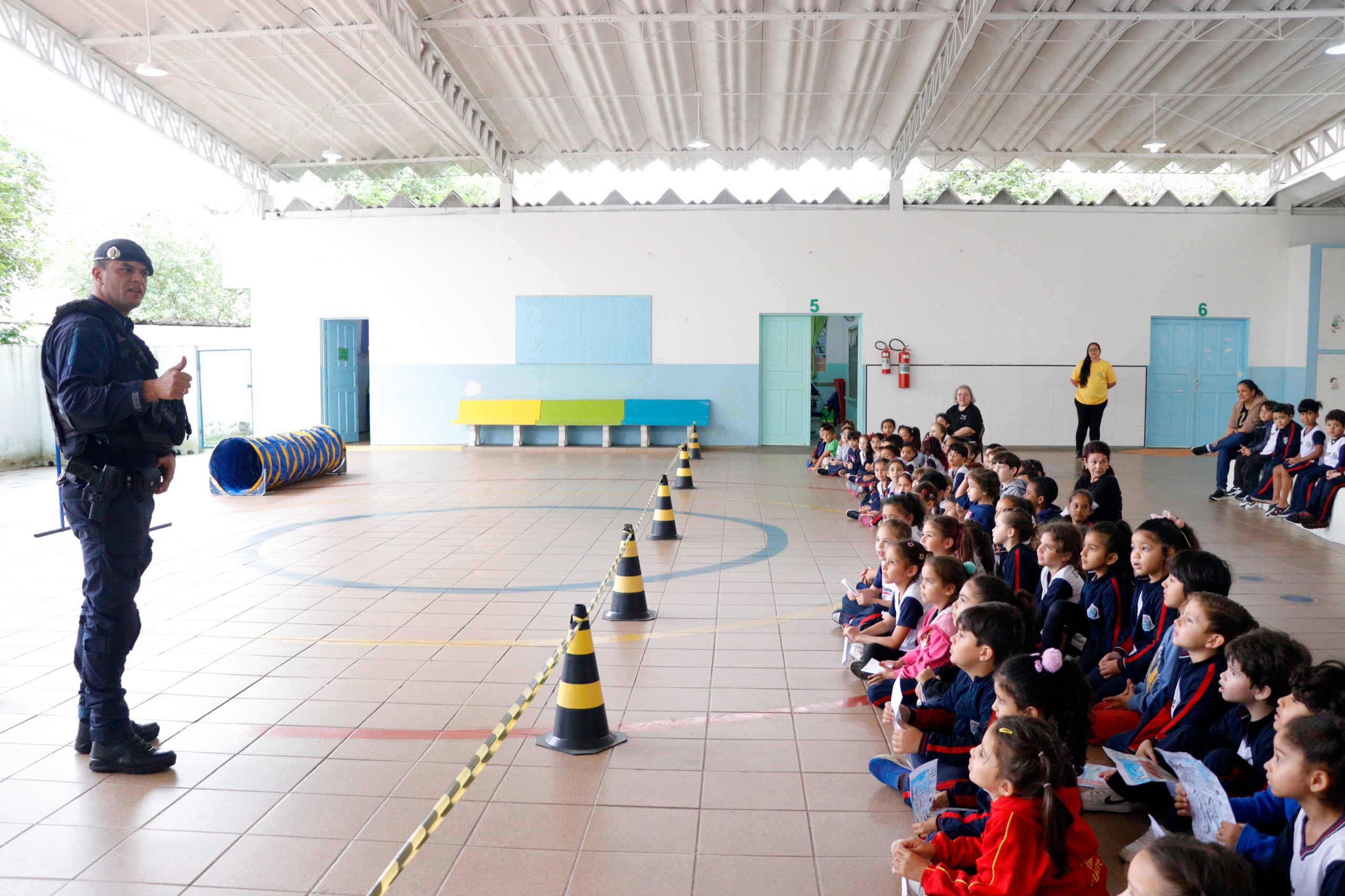 Canil da GCM realiza apresentação para 140 alunos em escola do centro - foto 2