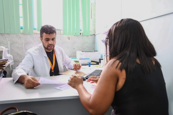 Dia D do Outubro Rosa mobiliza UBSs de Guarulhos com exames preventivos neste sábado