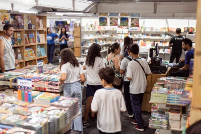 Escolas estaduais e particulares podem se inscrever para a Bienal do Livro de Guarulhos