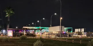 Esplanada tem área isolada por suspeita de bomba após homem lançar mochila perto do STF