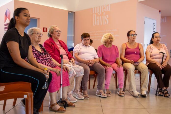 Itaquaquecetuba intensifica ações do Outubro Rosa com palestras, caminhada e exames