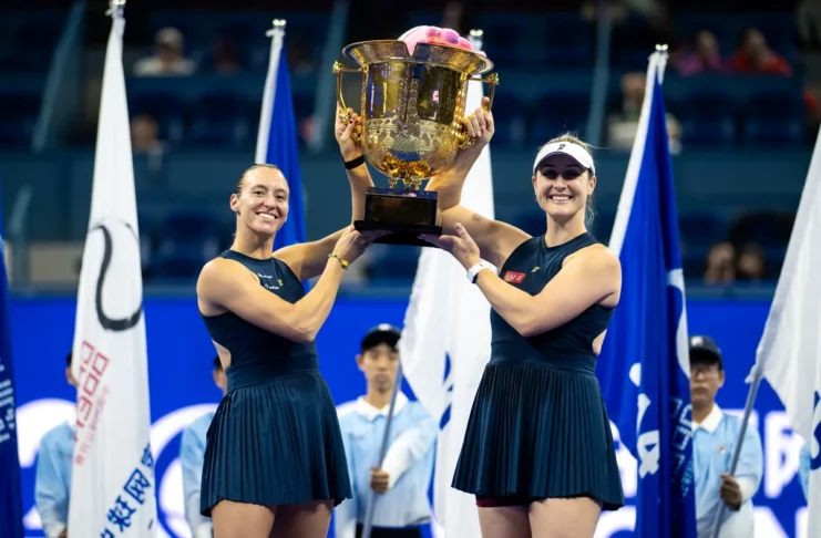 Luisa Stefani e Gabriela Dabrowski vencem WTA 1000 de Pequim