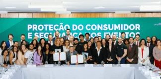 Mobilização de fandoms reúne fãs de música em ato pró-Lula na Avenida Paulista