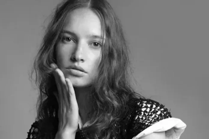 Modelo brasileira Giane Alves morre aos 32 anos na Bahia