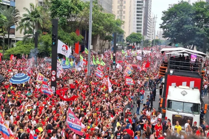 Movimentos estudantis convocam manifestação em São Paulo em defesa da democracia