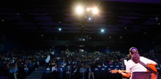 Palestra de Izabella Camargo sobre saúde mental marca abertura da Semana do Servidor em Guarulhos