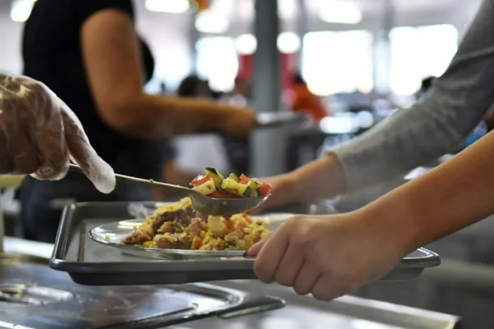 Restaurante Comunitário de Ceilândia Centro entra em reforma e oferece transporte gratuito